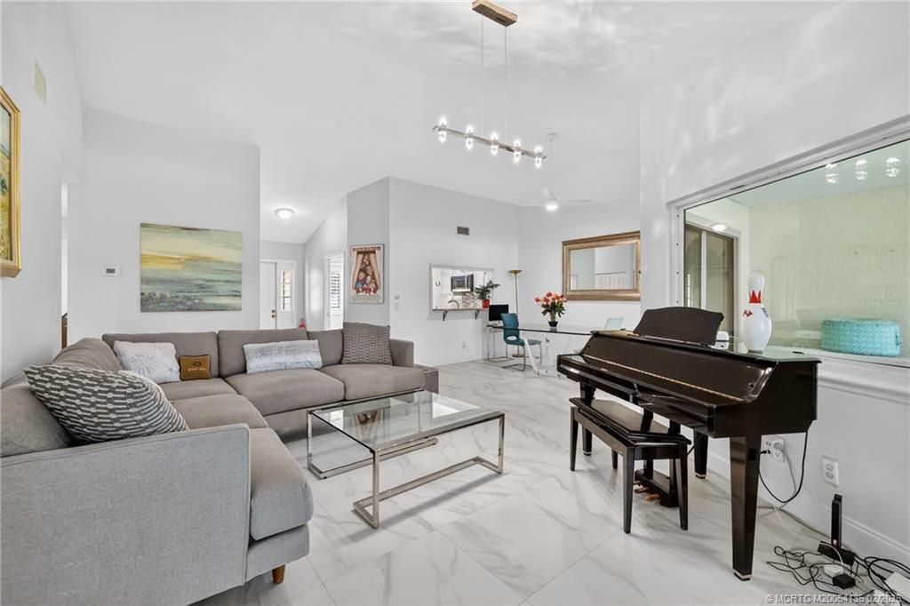 6433 SE Brandywine Court, Unit 219, Stuart, FL 34997 Photo