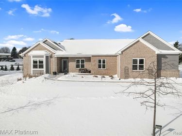 10029 Quarry Ridge Road, Springfield Twp, MI 48346