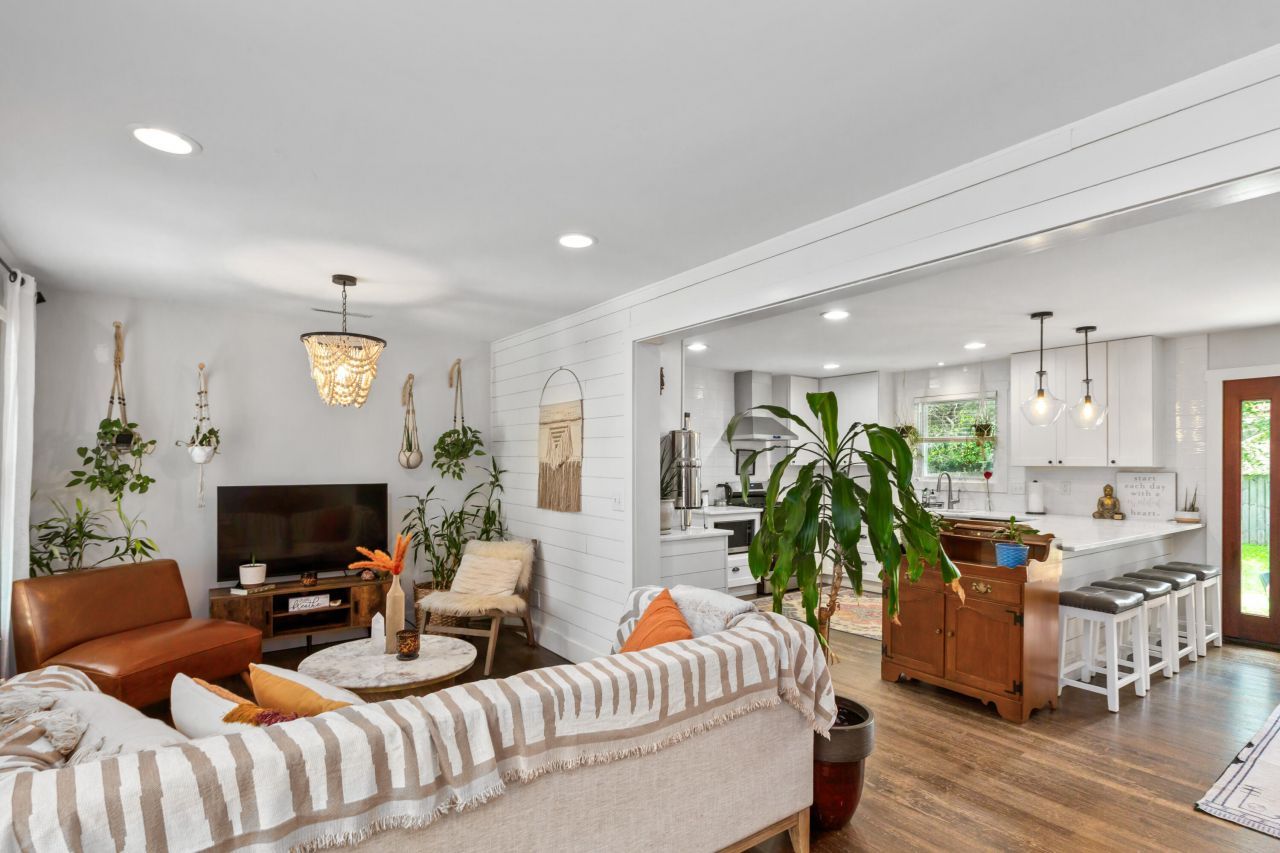 447 Geddes Avenue Photo 5