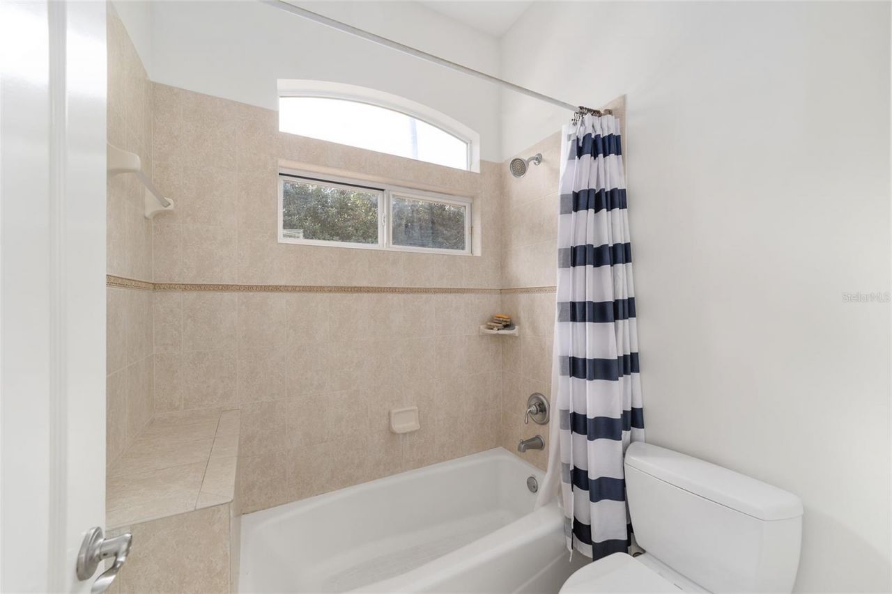 8486 NW 64th Lane, Gainesville, FL 32653 Photo