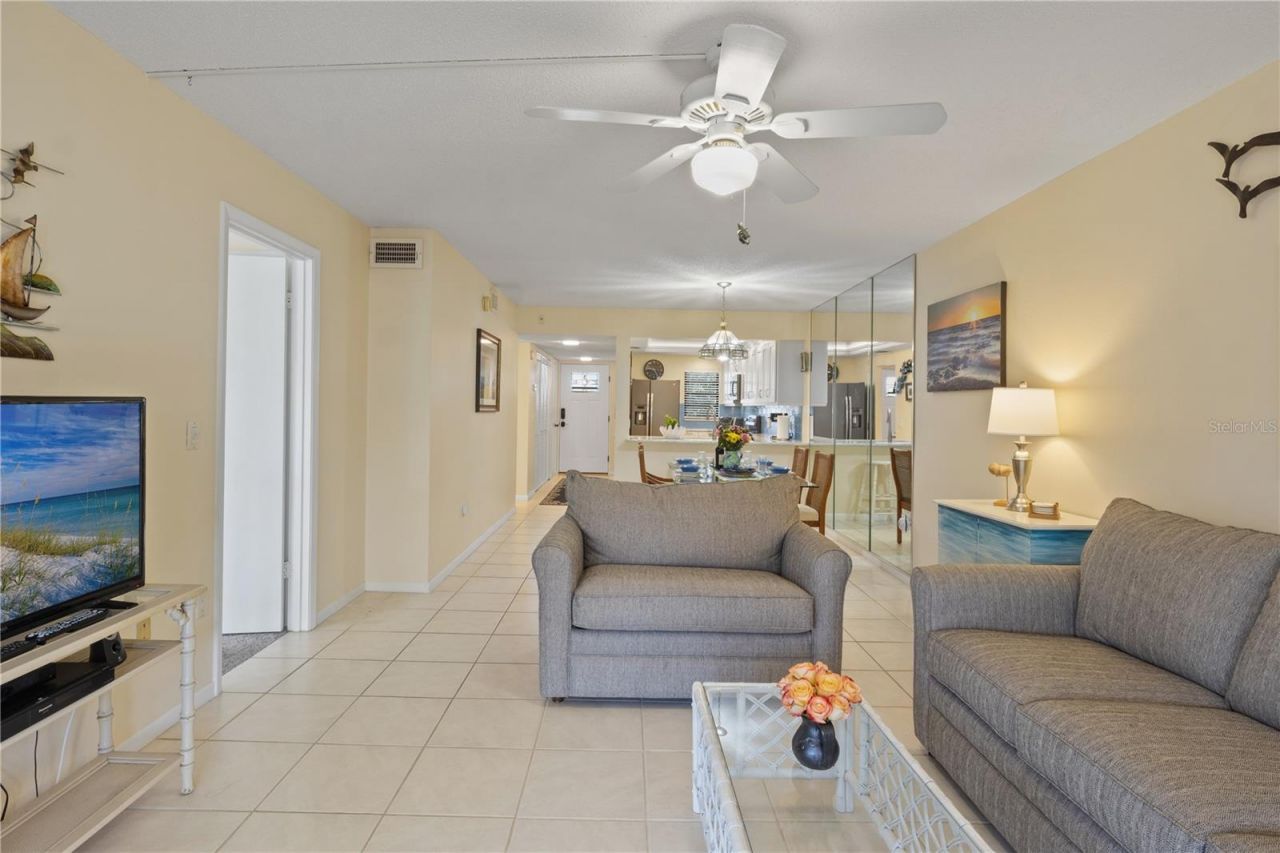5608 Gulf Drive, Unit 104, Holmes Beach, FL 34217 Photo