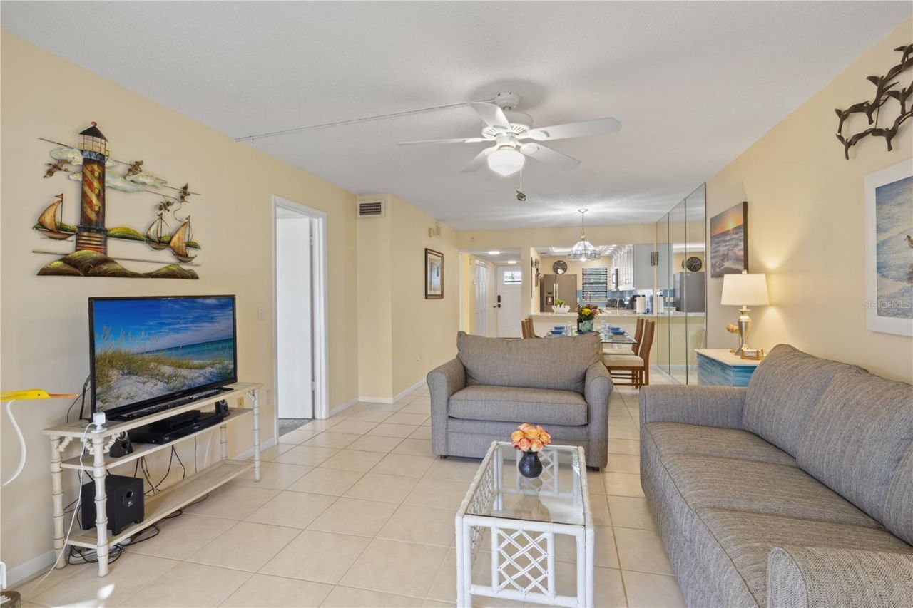 5608 Gulf Drive, Unit 104, Holmes Beach, FL 34217 Photo