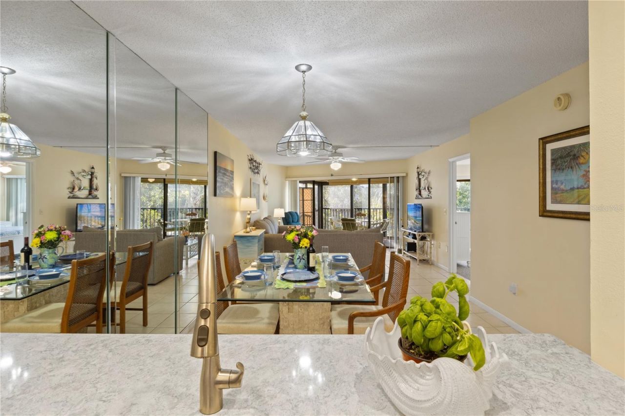 5608 Gulf Drive, Unit 104, Holmes Beach, FL 34217 Photo