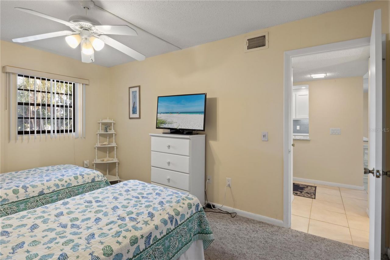 5608 Gulf Drive, Unit 104, Holmes Beach, FL 34217 Photo