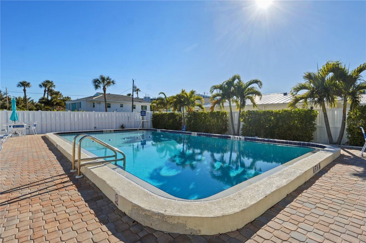 5608 Gulf Drive, Unit 104, Holmes Beach, FL 34217 Photo