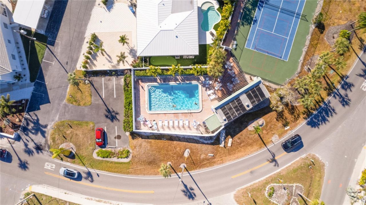 5608 Gulf Drive, Unit 104, Holmes Beach, FL 34217 Photo