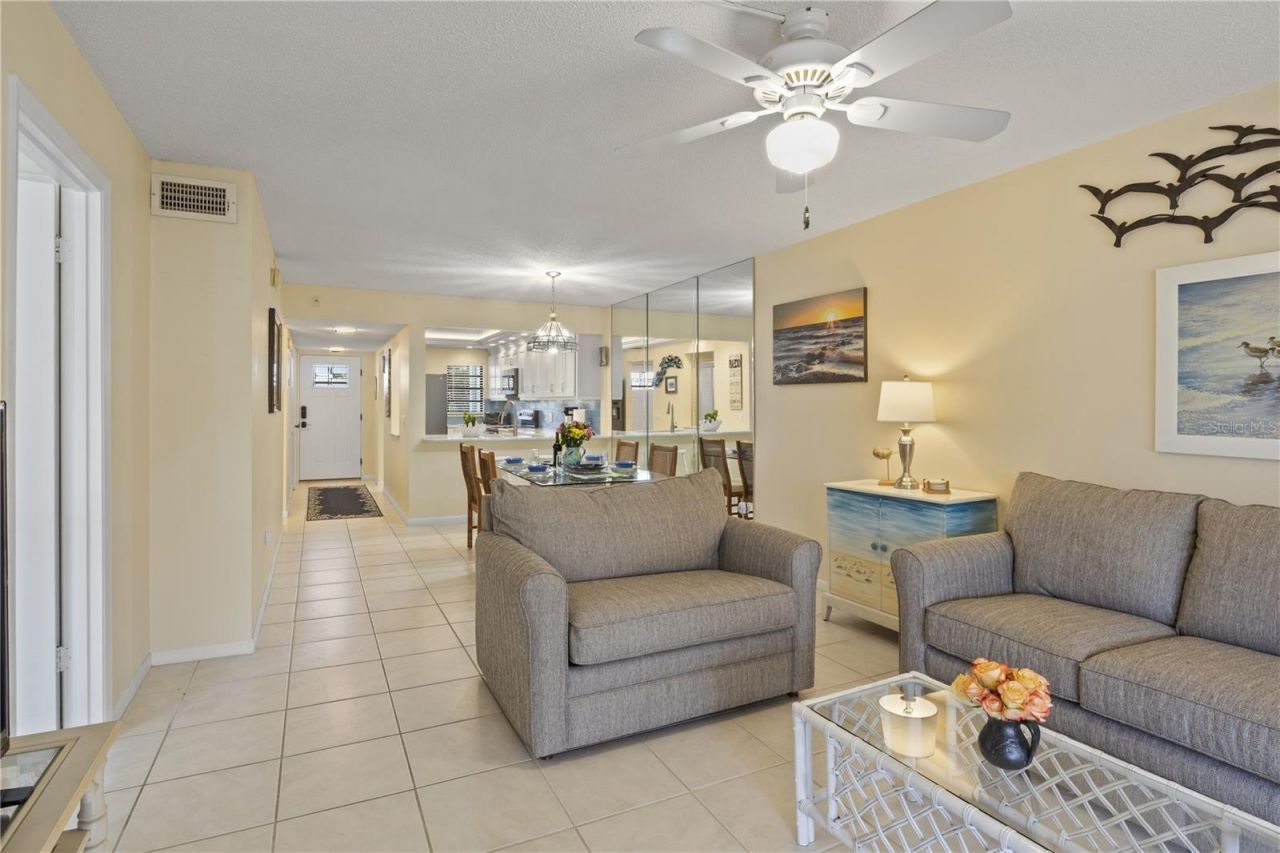 5608 Gulf Drive, Unit 104, Holmes Beach, FL 34217 Photo