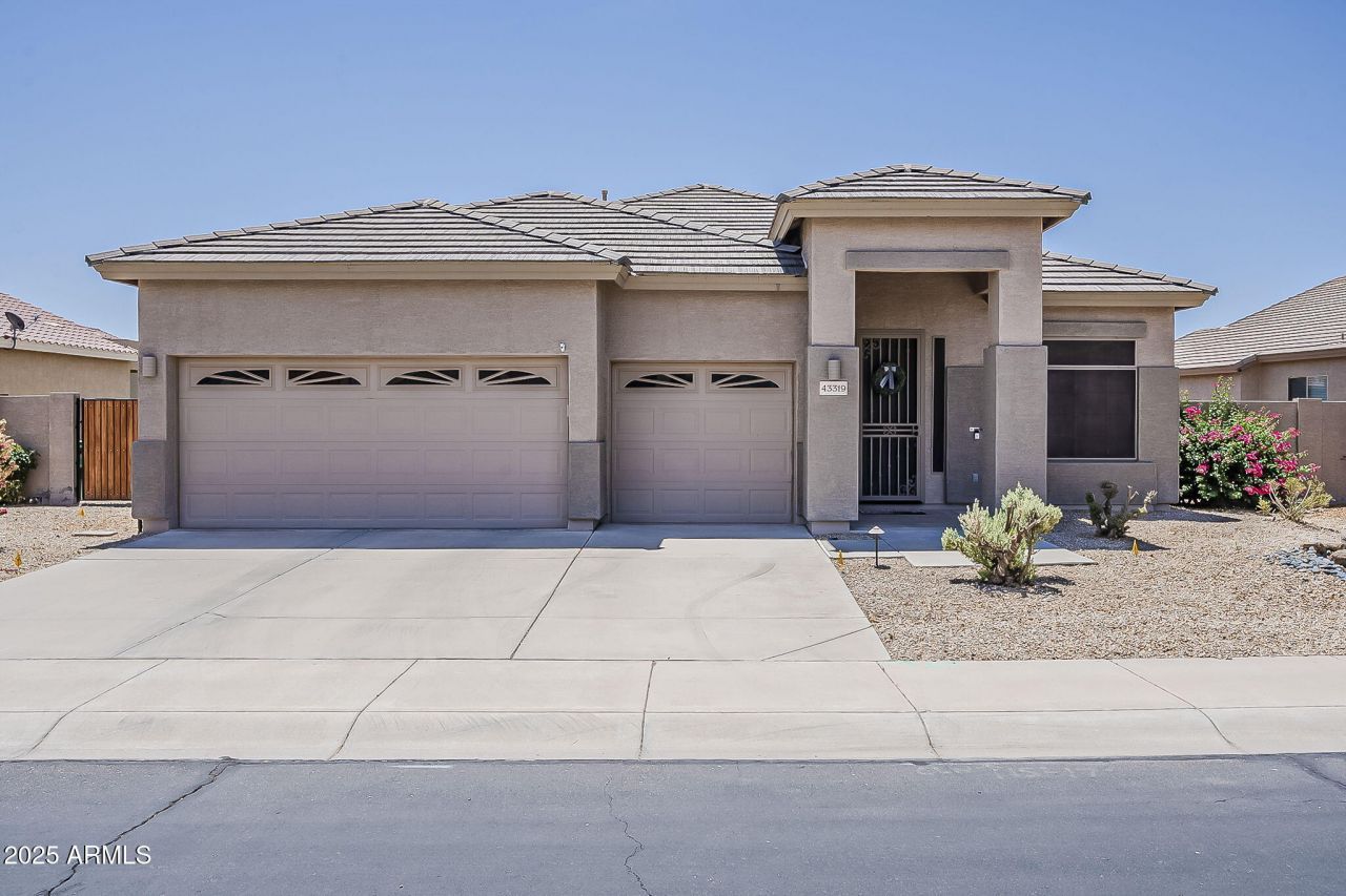 43319 W Oakland Court, Maricopa, AZ 85138 Main Photo
