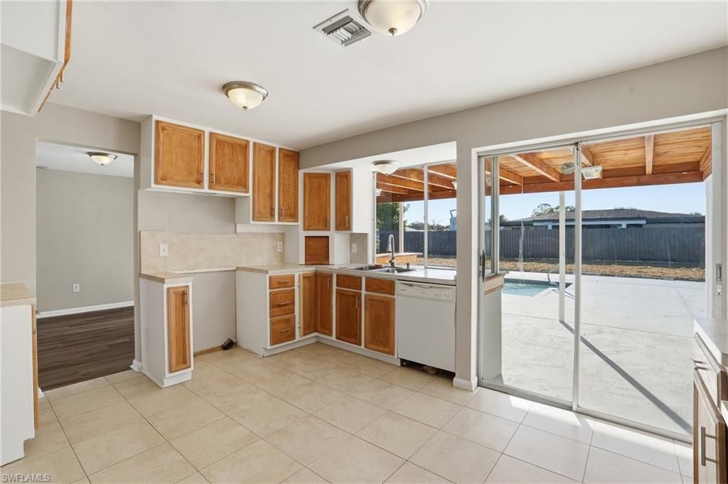 312 Hollywood St, Lehigh Acres, FL 33936 Photo