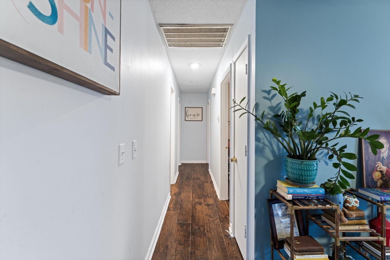 115 Kathryn Drive Photo 13