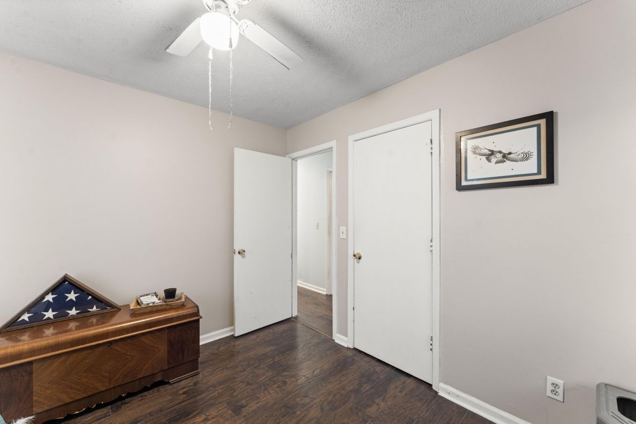 115 Kathryn Drive Photo 16