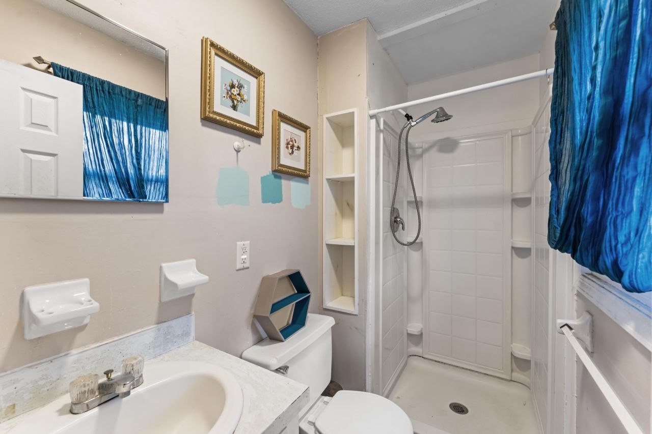 115 Kathryn Drive Photo 22