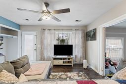 115 Kathryn Drive photo 4