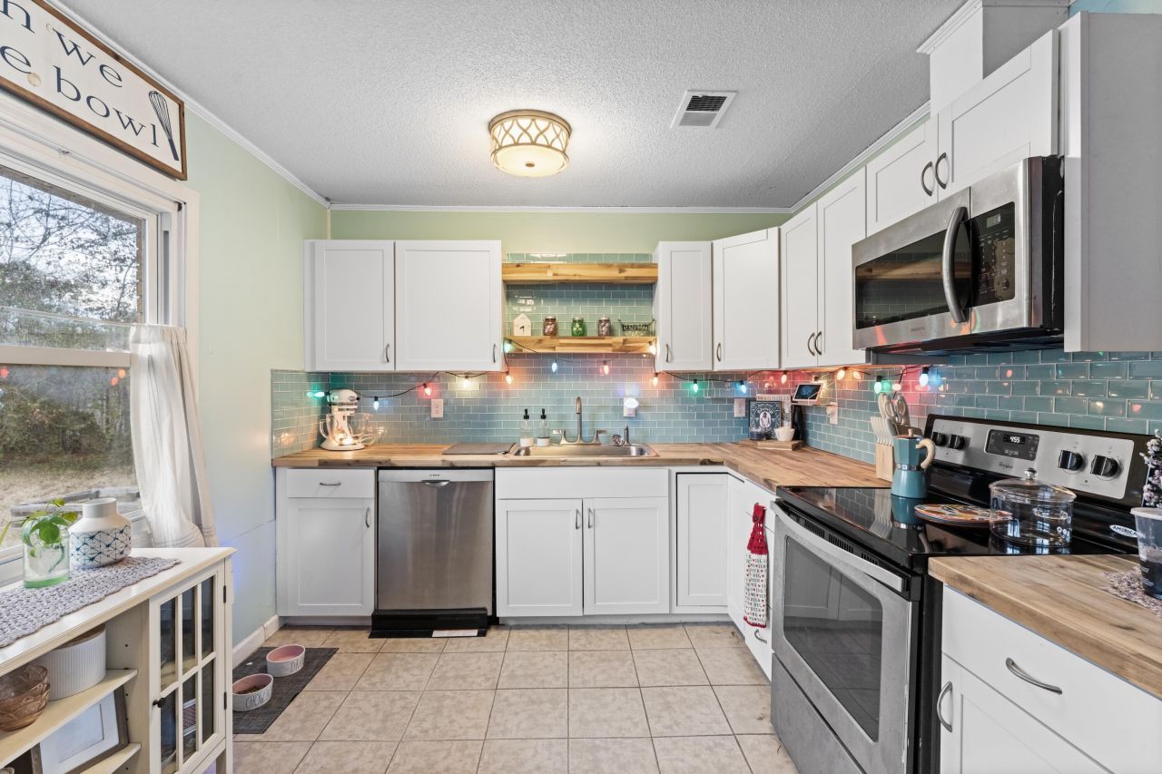 115 Kathryn Drive Photo 8