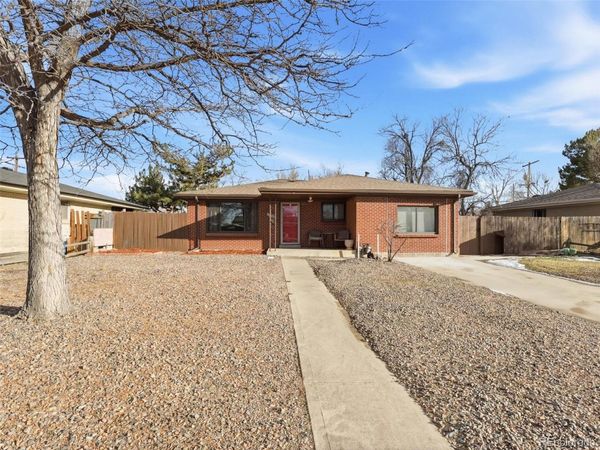 3206 Vaughn Street N, Aurora, CO 80011