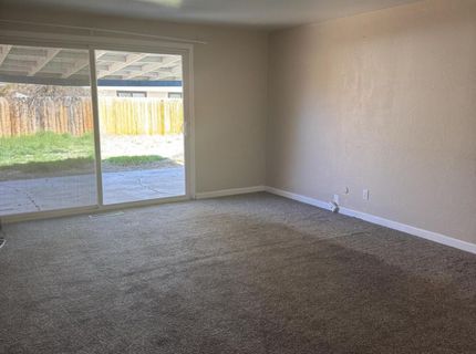 208 E Hampton Drive, Carson City, NV 89706 Photo