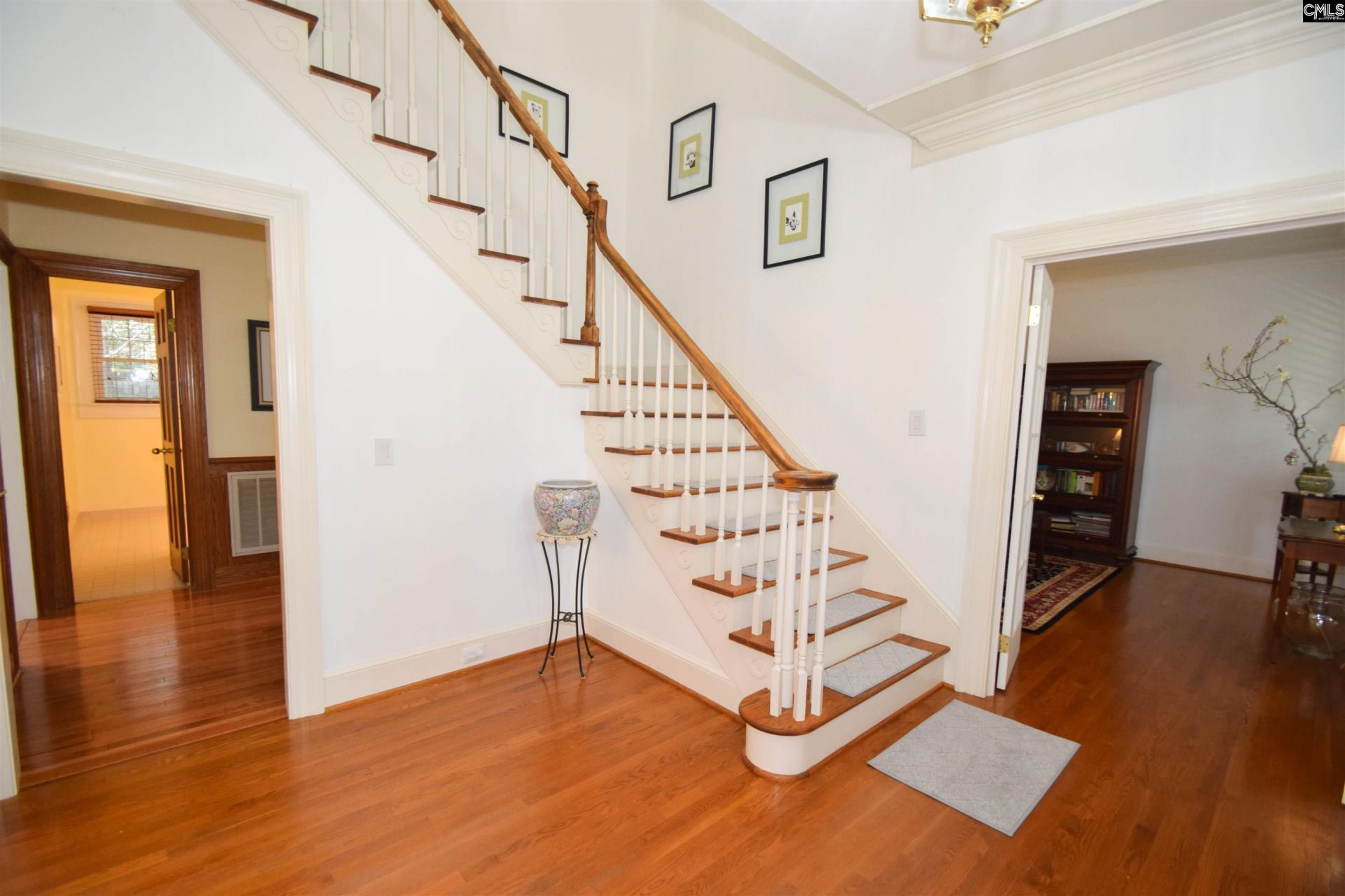 209 Doulton Way Photo 15