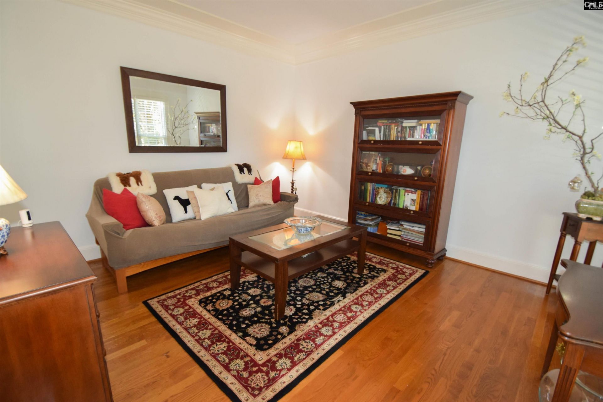 209 Doulton Way Photo 17