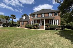 209 Doulton Way photo 4