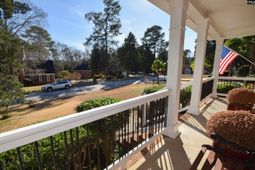 209 Doulton Way photo 4