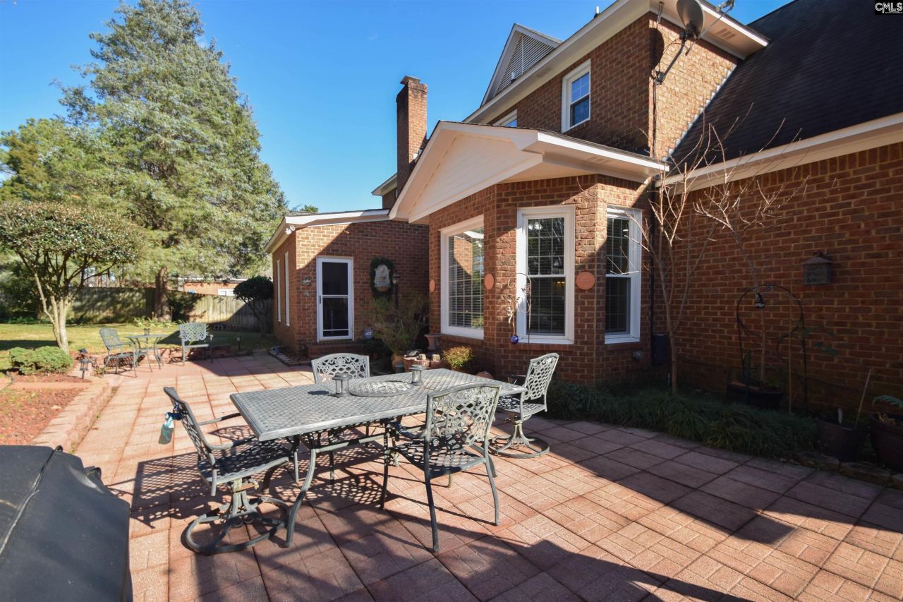 209 Doulton Way Photo 59