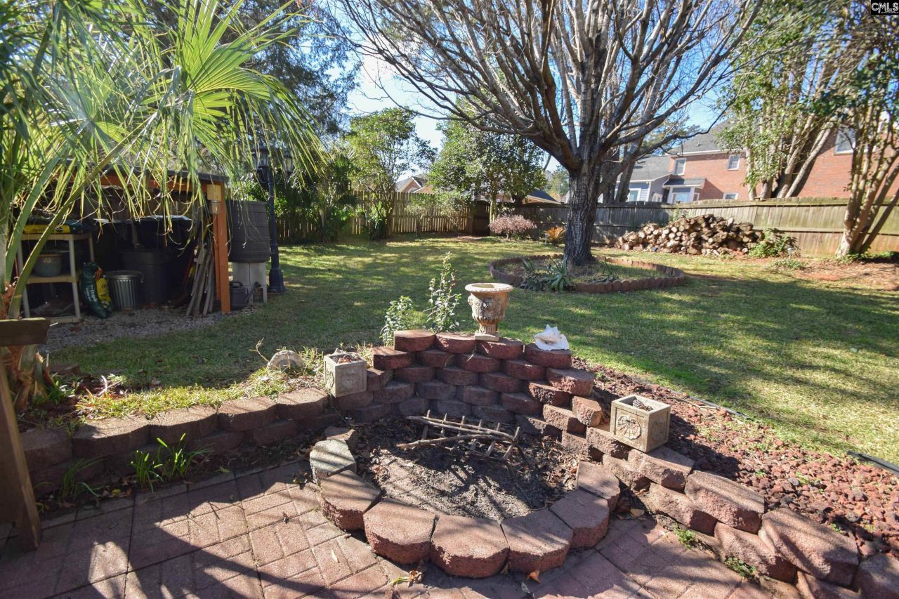 209 Doulton Way Photo 60