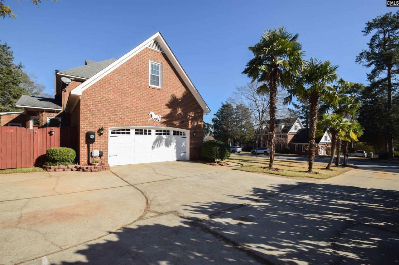 209 Doulton Way Photo 78