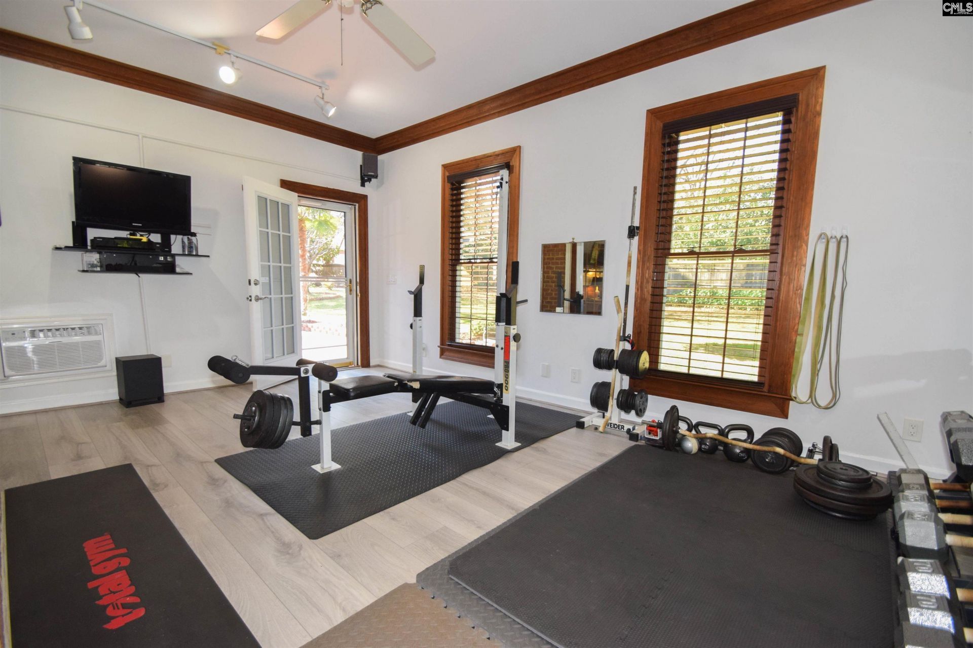 209 Doulton Way Photo 9