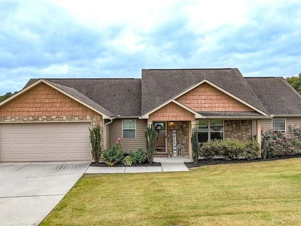 210 Madison Drive SW, Calhoun, GA 30701