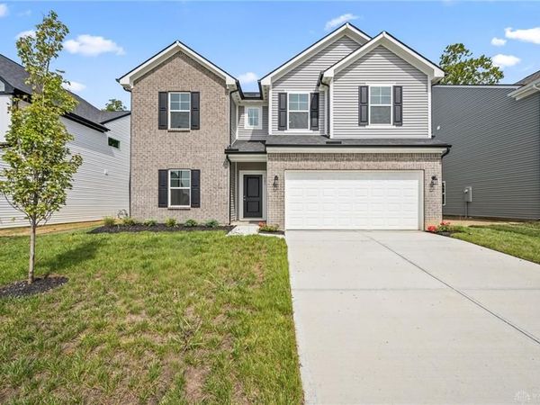 301 Autumn Court, Englewood, OH 45322