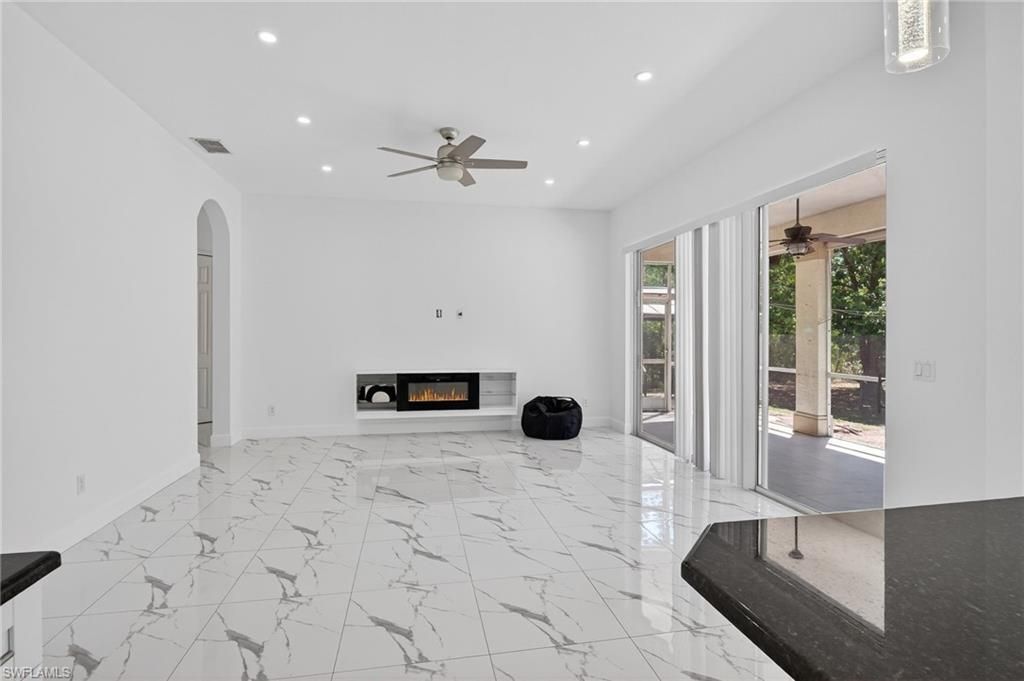 4340 Golden Gate Blvd E, Naples, FL 34120 Photo