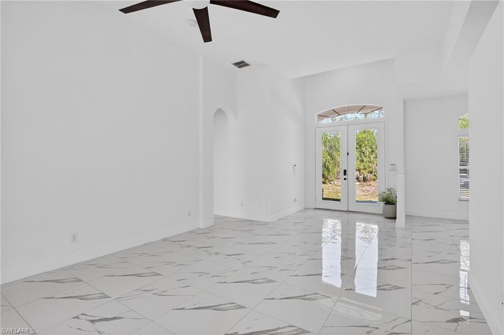 4340 Golden Gate Blvd E, Naples, FL 34120 Photo