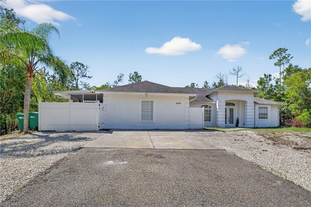 4340 Golden Gate Blvd E, Naples, FL 34120 Photo