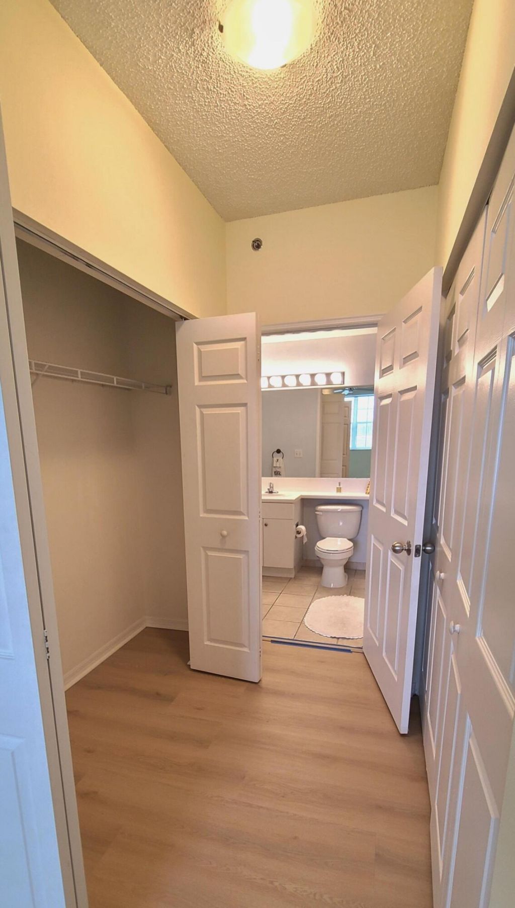 616 Clearwater Park Road, Unit Apt 812, West Palm Beach, FL 33401 Photo