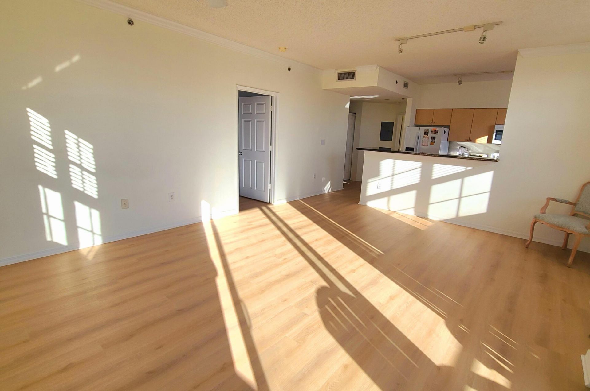 616 Clearwater Park Road, Unit Apt 812, West Palm Beach, FL 33401 Photo