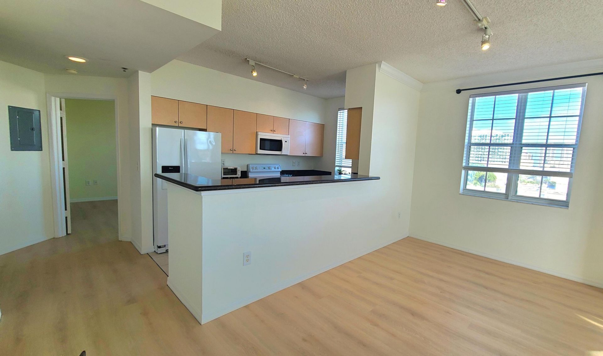 616 Clearwater Park Road, Unit Apt 812, West Palm Beach, FL 33401 Photo