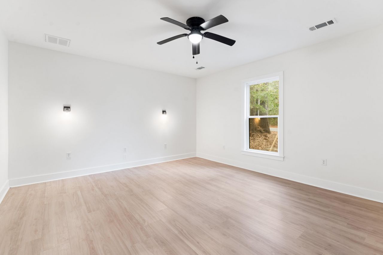 406 Center Street Photo 28