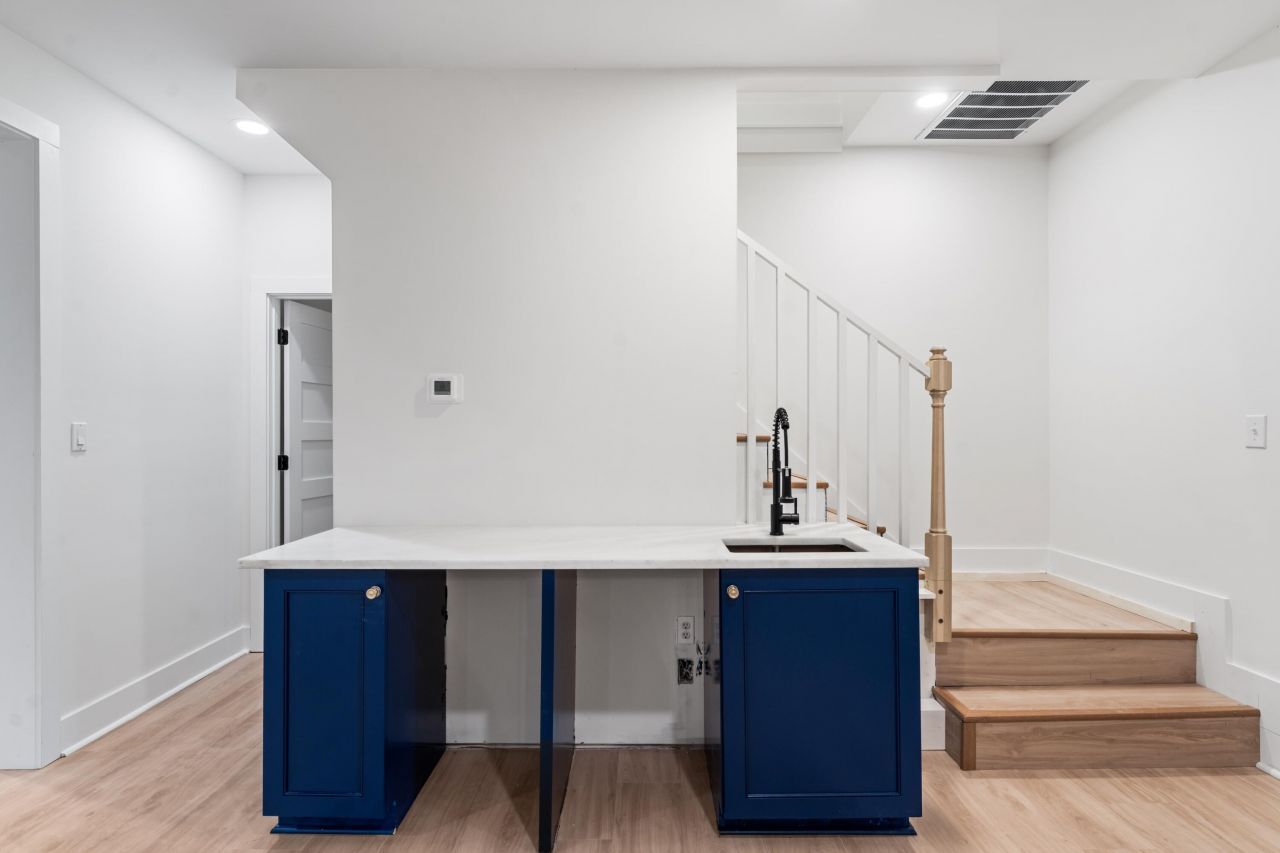 406 Center Street Photo 38