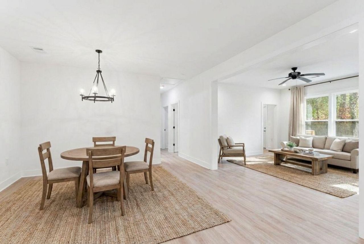 406 Center Street Photo 8