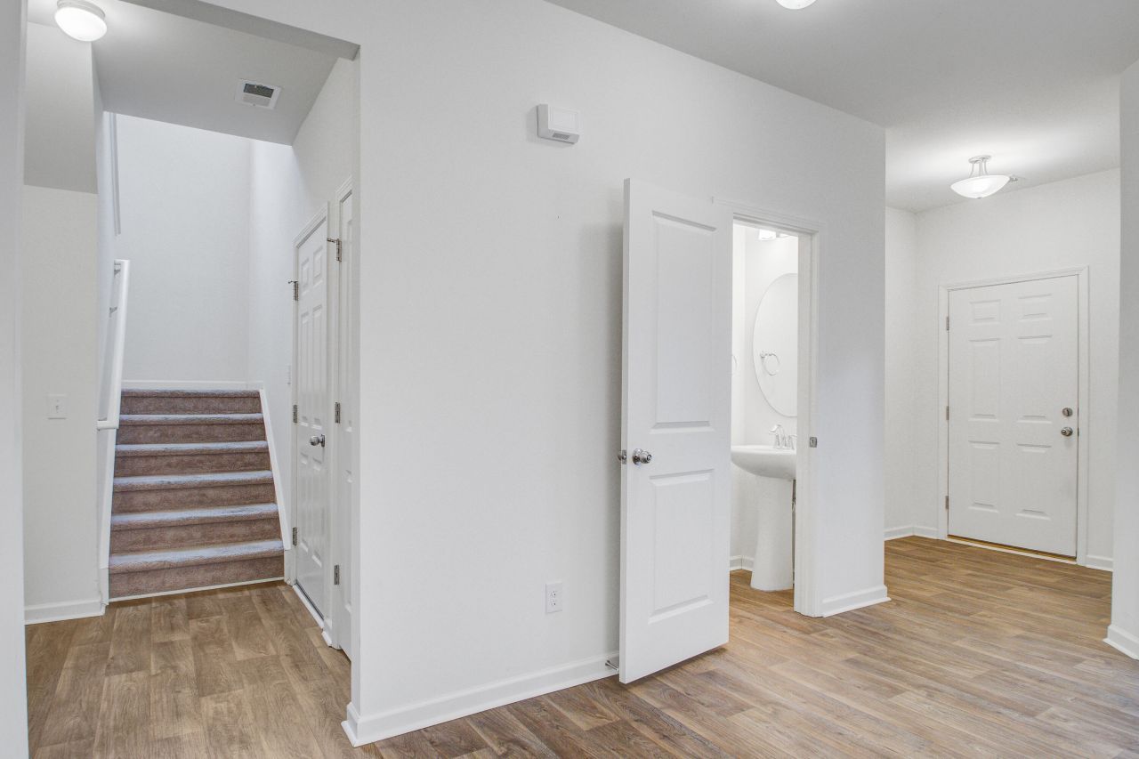 411 Fox Sparrow Court Photo 18