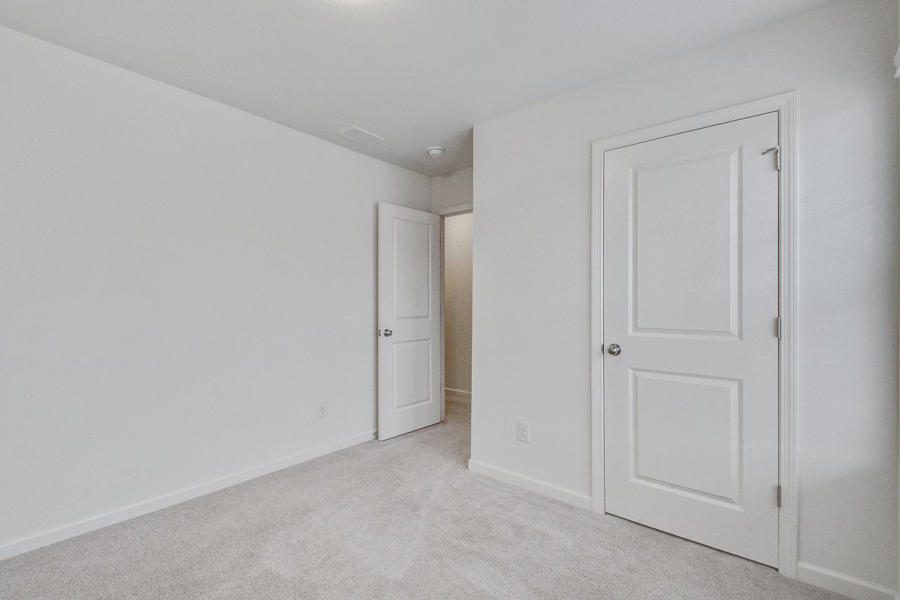 411 Fox Sparrow Court Photo 33