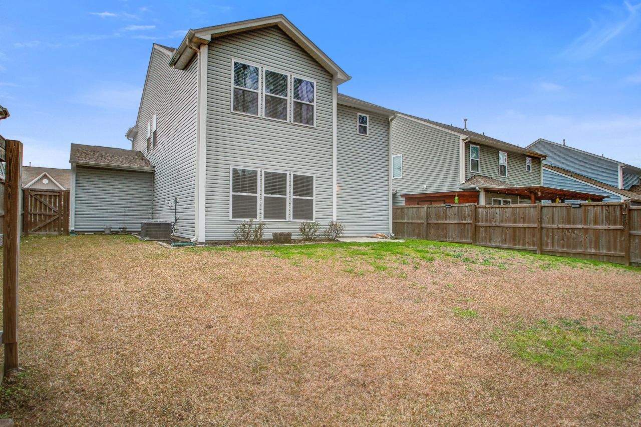 411 Fox Sparrow Court Photo 36