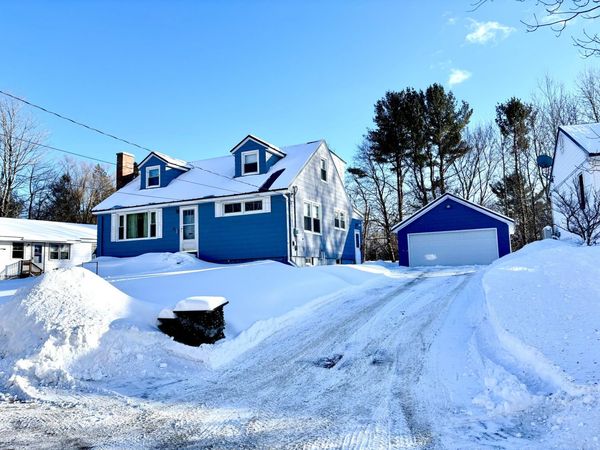 22 Colony Place, Millinocket, ME 04462
