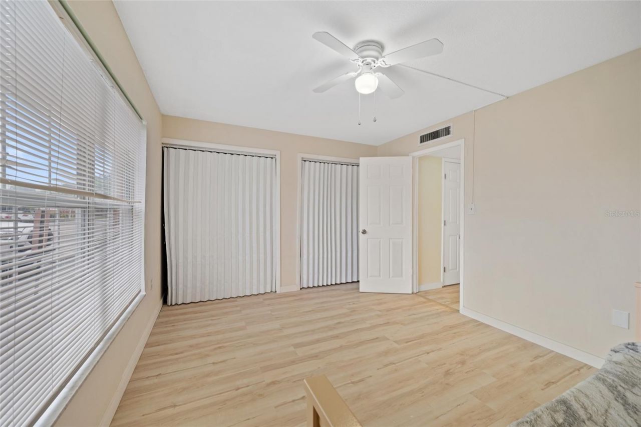 1290 83rd Avenue N, Unit B, Saint Petersburg, FL 33702 Photo