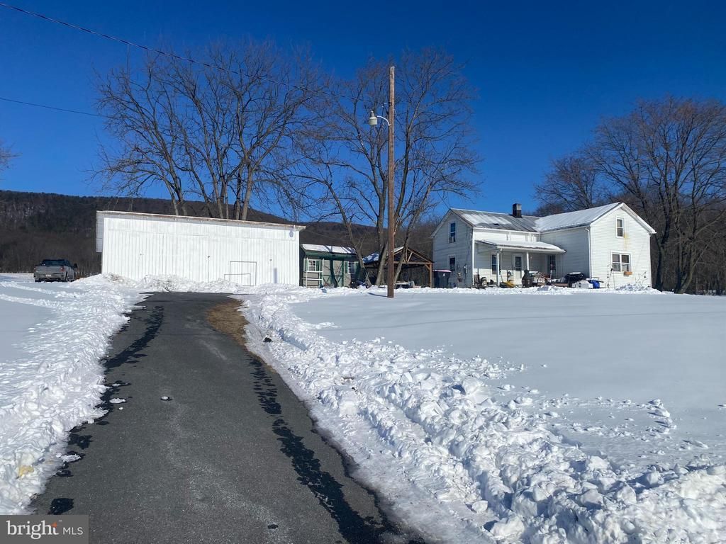 734 Black Gap Road, Fayetteville, PA 17222 Main Photo