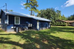 224 E Clark Street photo 4