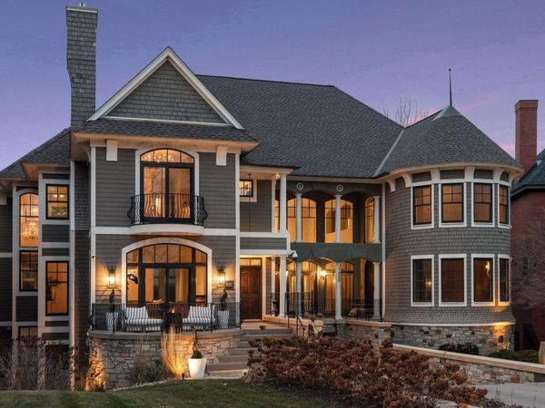 1620 Kenwood Parkway, Minneapolis, MN 55405