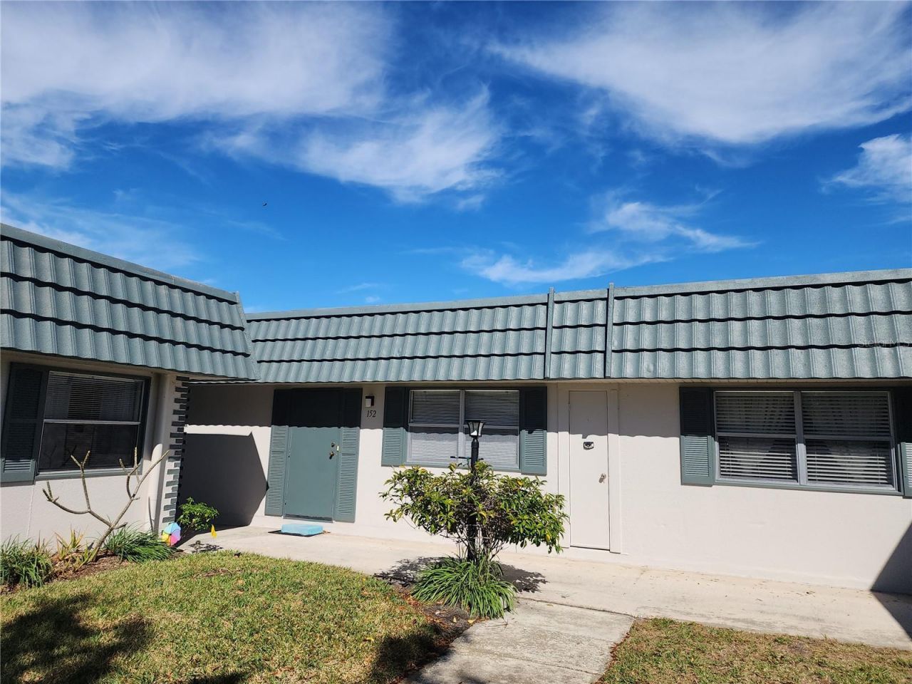 1811 Bedford Lane, Unit G-152, Sun City Center, FL 33573 Main Photo