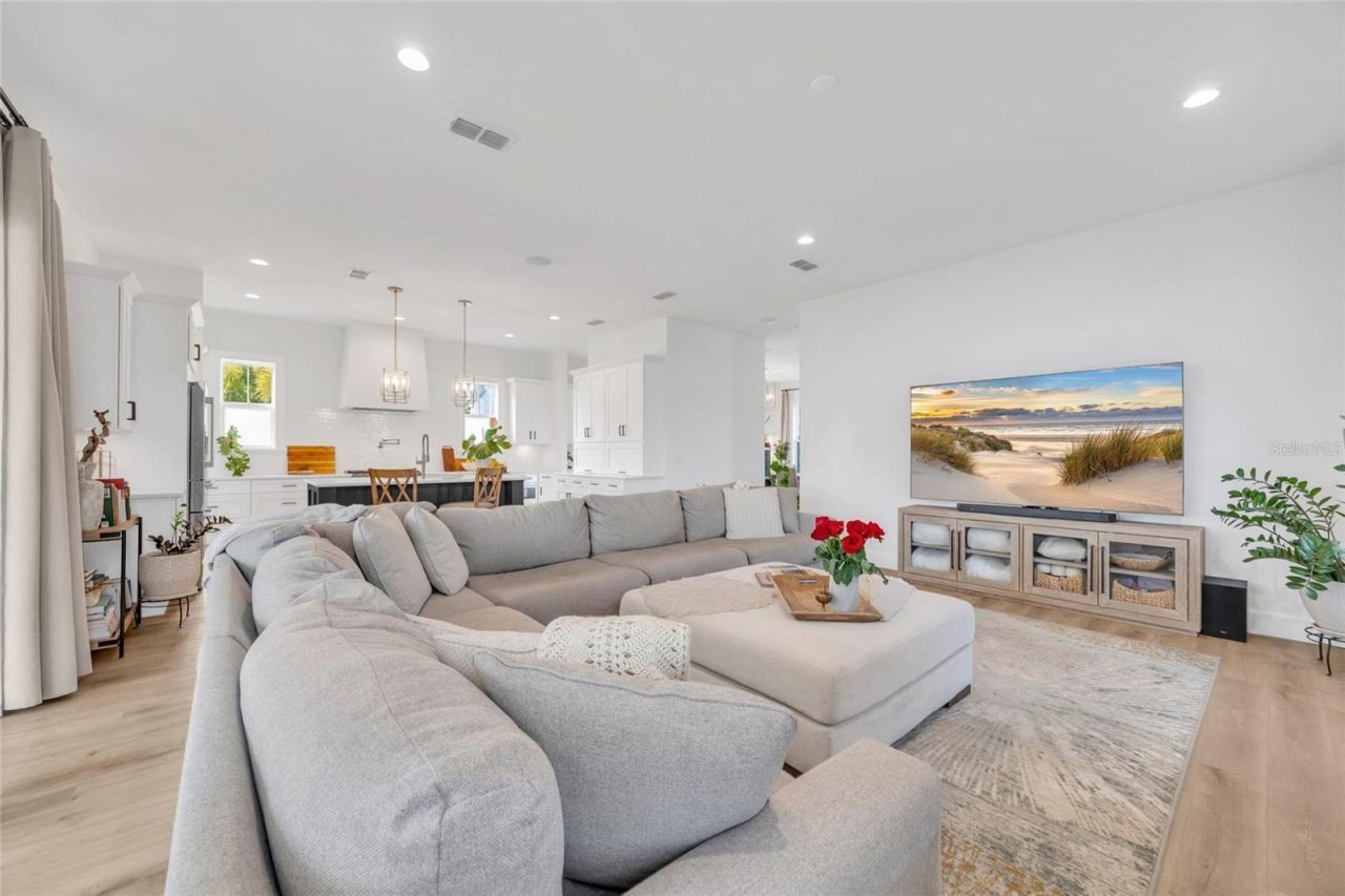 906 Allendale Lane, Oakland, FL 34787 Photo