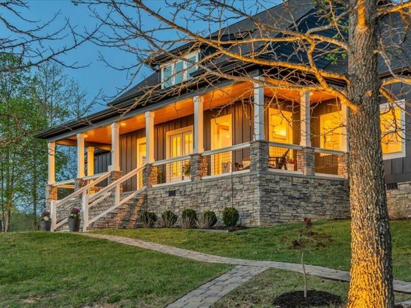 1115 River Bluffs Drive, Jasper, TN 37347